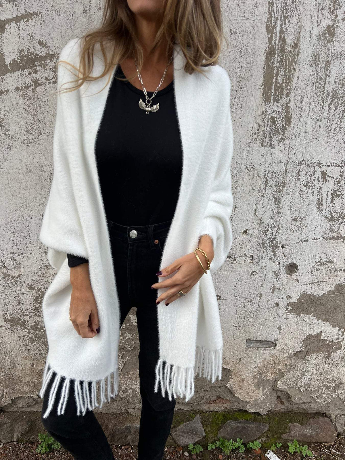 LORRAINE | FUZZY WRAP WITH SLEEVES
